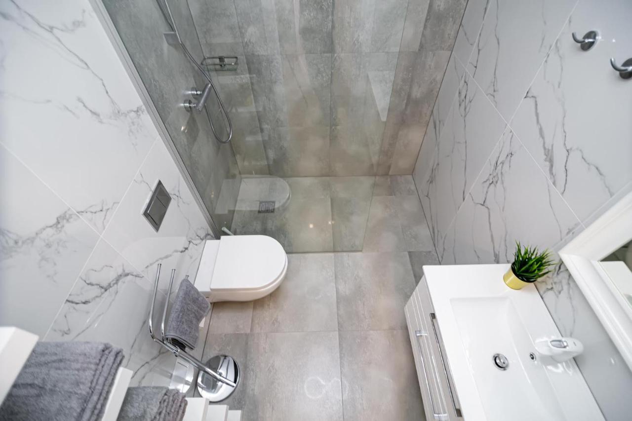 Owls Hill Apartment Kaunas Kültér fotó